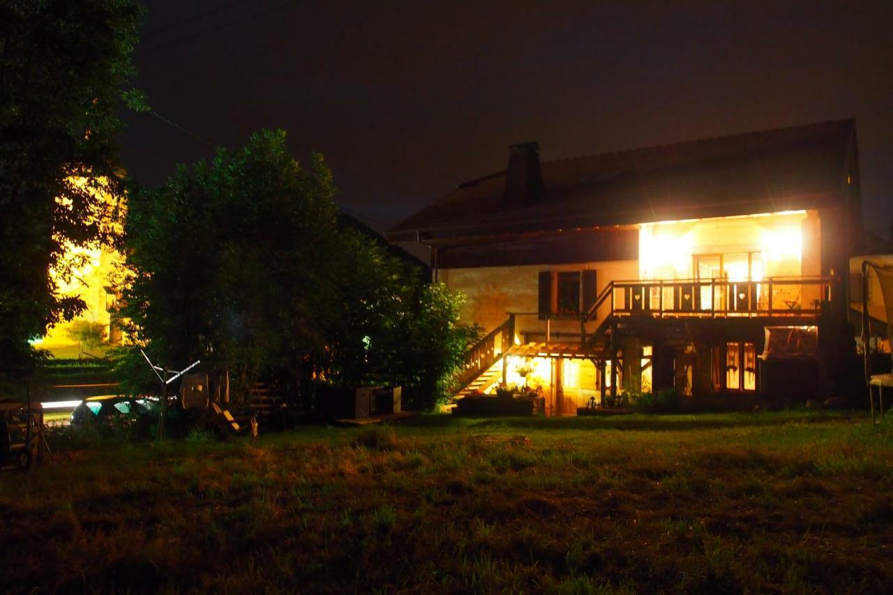 Thollon-les-Memises Chez Julie Bed & Breakfast エクステリア 写真