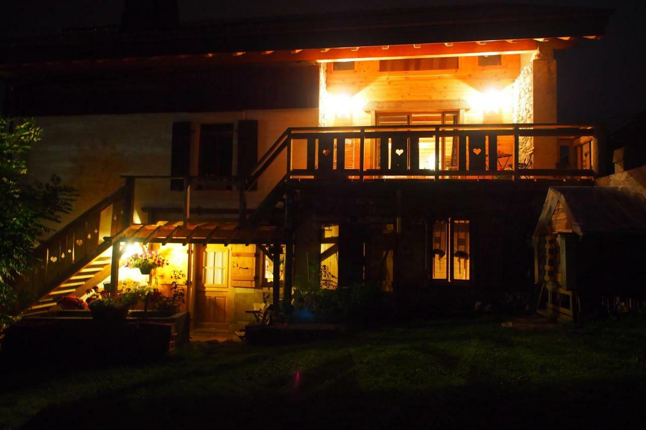 Thollon-les-Memises Chez Julie Bed & Breakfast エクステリア 写真